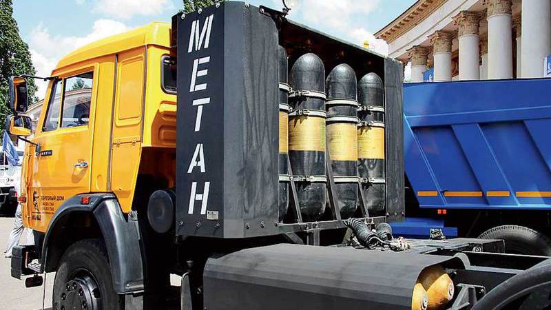 Поддайте газа: полностью перейти на газомоторное топливо грузоперевозчикам мешает недостаток заправок