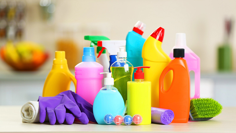 Бытовая химия становится более безопасной для окружающей среды и здоровья людей, но за это надо платить